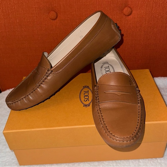 TOD’s Gommino Driving Leather Loafers - Brown -9 - Picture 5 of 7